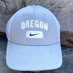 Nike Oregon Women's Trucker Hat